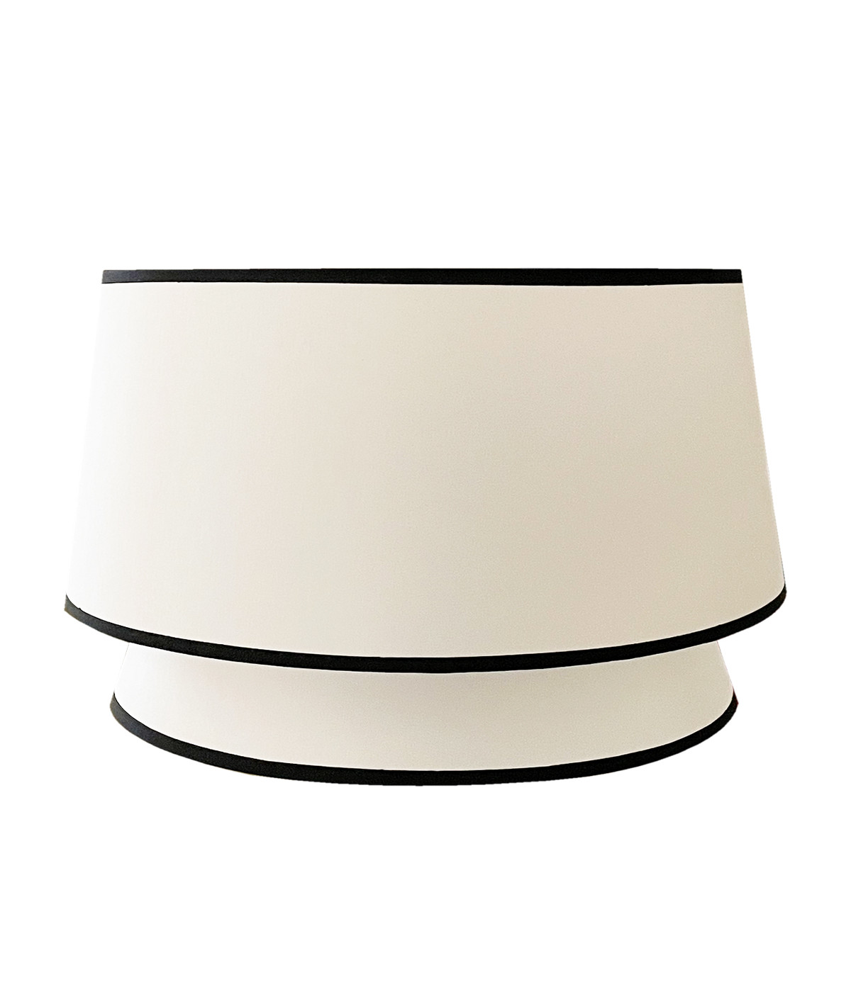 Simple Designs 15.3 po. Noir avec abat-jour blanc Lampe multi